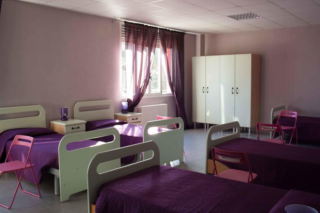 Casa Per Ferie Raggio Di Sole Bed & Breakfast Ceriale Oda fotoğraf