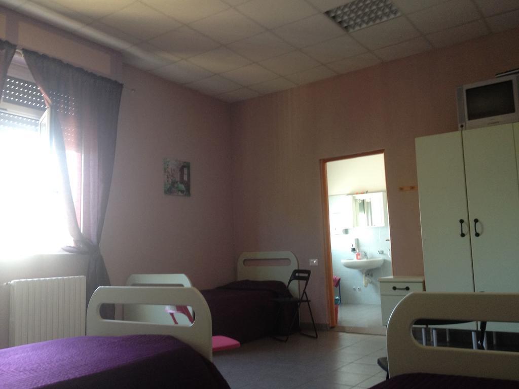 Casa Per Ferie Raggio Di Sole Bed & Breakfast Ceriale Oda fotoğraf